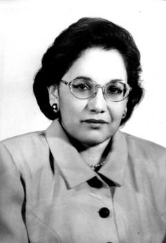 Dra. Gilma Argentina Agurcia Valencia, Directora del Instituto de Investigación Jurídica (1990-1997)